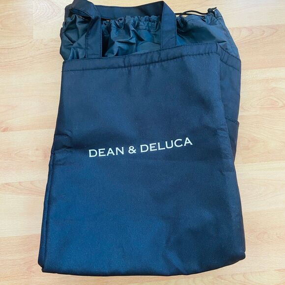Dean & Deluca Black Insulated Cooler Bag / Tote - 14” x 11.5” x 5.25” - Picture 2 of 9